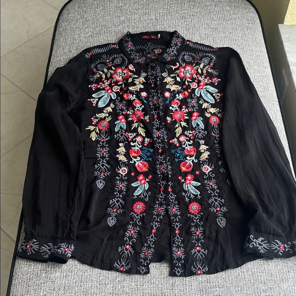 Johnny Was Black Floral Embroidered Blouse